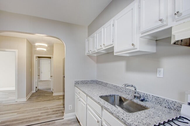 Building Photo - 5537 Gist Ave