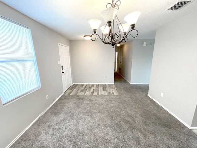 Building Photo - 1419 Windy Meadows Dr