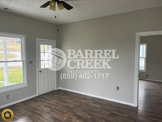 Foto del edificio - 3-Bed 2-Bath House