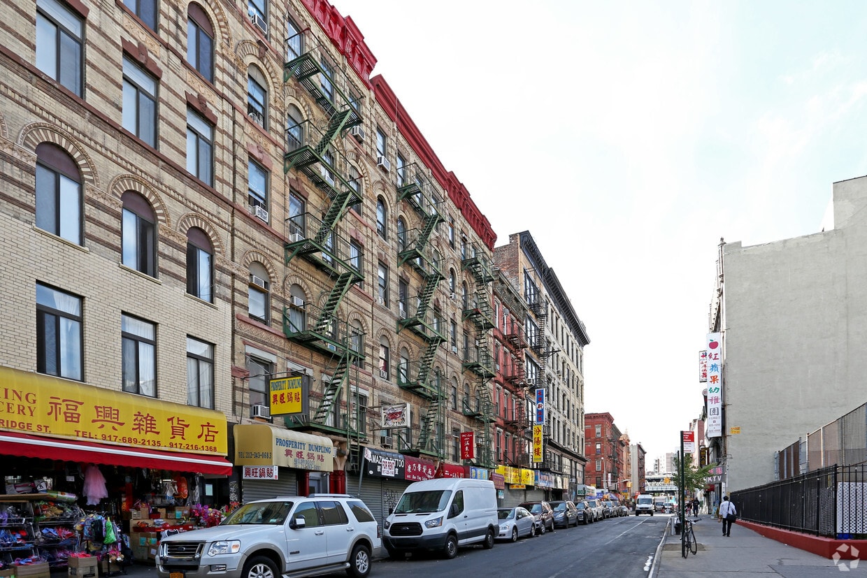 Building Photo - 44 Eldridge St