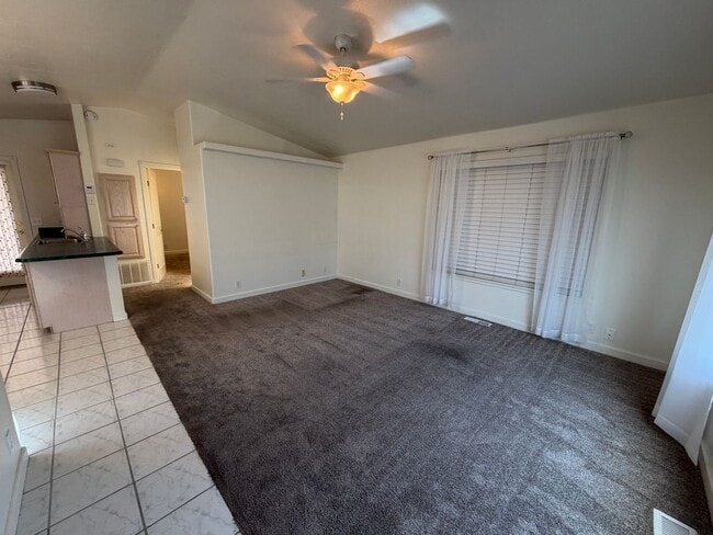 Building Photo - Cozy 1 Bed 1 Bath