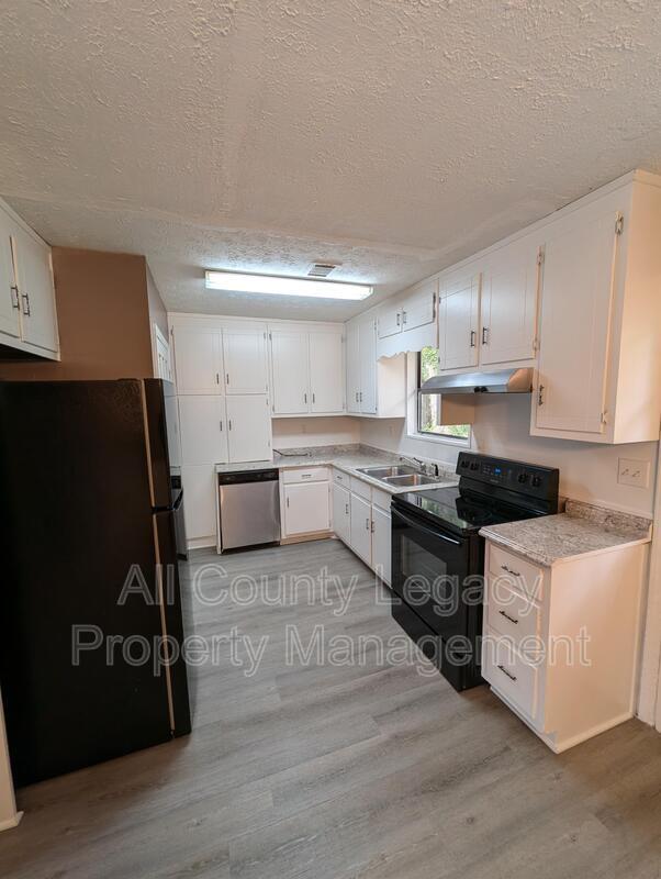 Building Photo - 787 Highland Ct