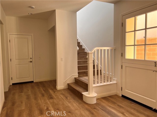 Building Photo - 209 Cedarwood