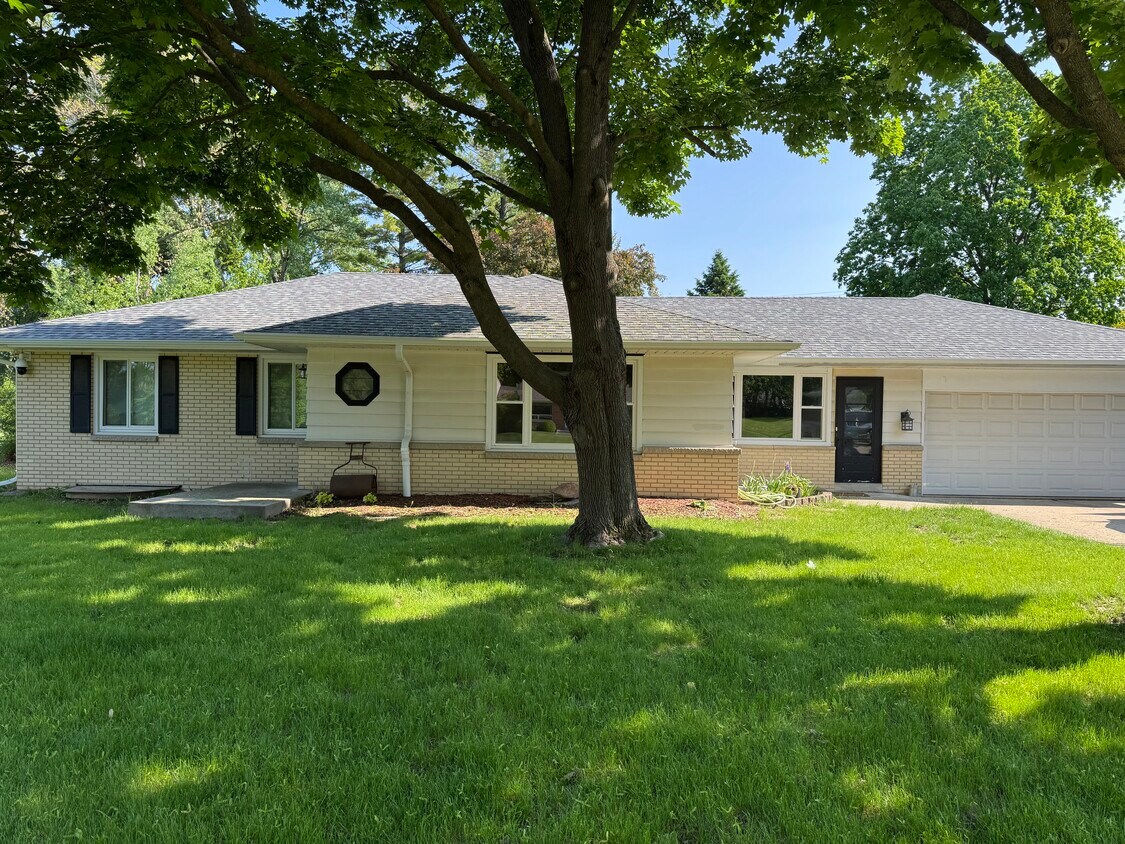 Foto principal - 14665 Glendale Ave
