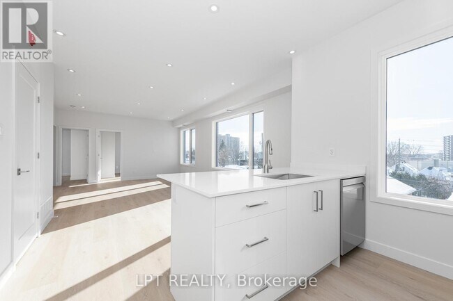 Photo du bâtiment - 319 Shakespeare St