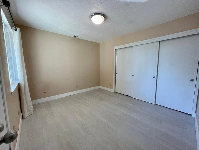 Foto del edificio - 412 Persifer St