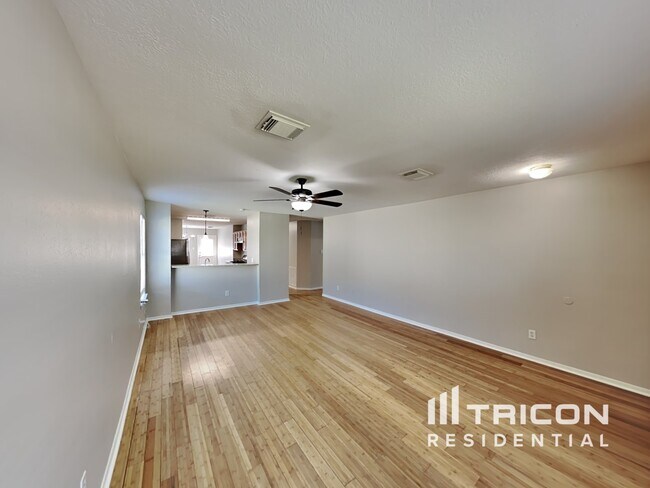 Building Photo - 21918 Willow Shade Ln