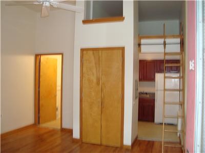 Building Photo - 463 W 35th St