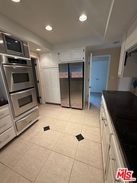 Building Photo - 8031 Melba Ave