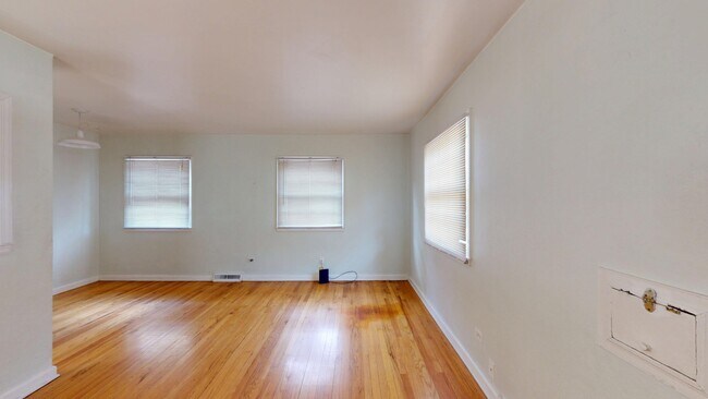 Foto del edificio - 2525 S Clayton St