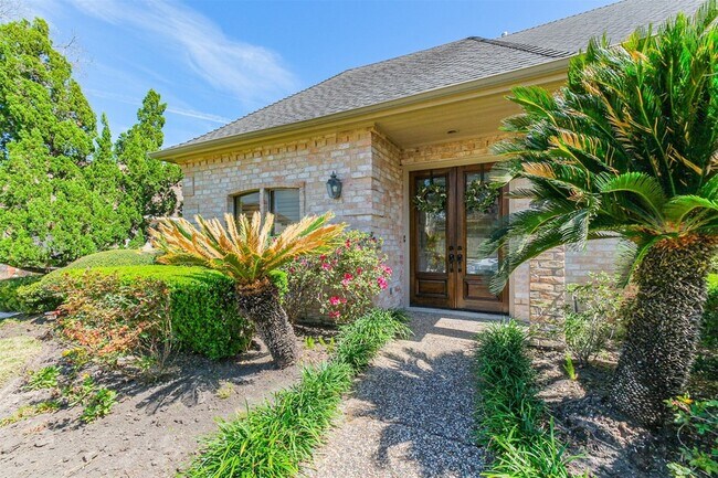 Foto del edificio - 1715 Woodland Park Dr