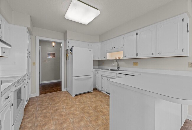 Foto del edificio - Waterfront Dream Home Best View in Fairfield Harbour!