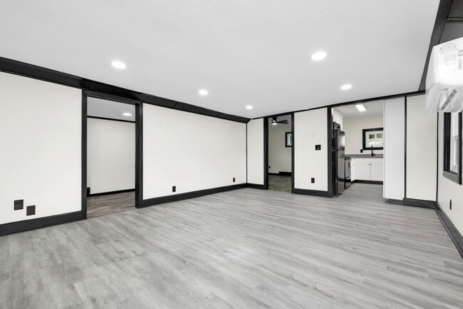 Building Photo - 418 Buckeye Ave