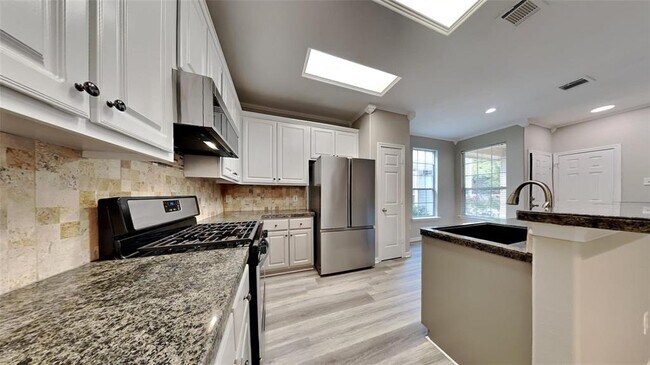 Building Photo - 6406 Encenada Green Trail