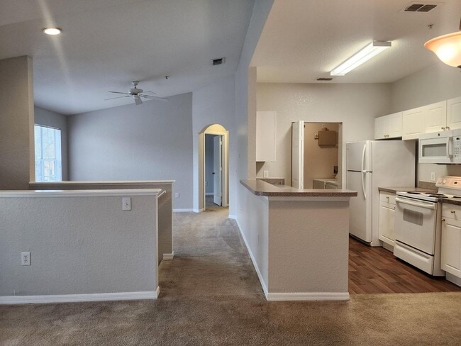 Building Photo - CP 7-202 TPPM RENTAL