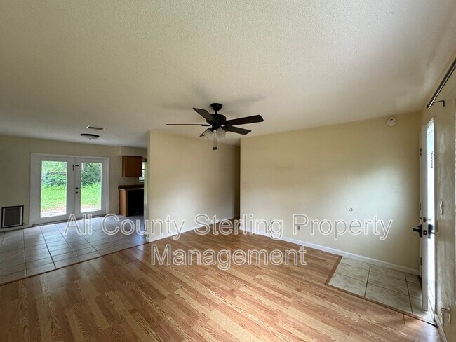 Foto del edificio - 2502 NW 54th Blvd