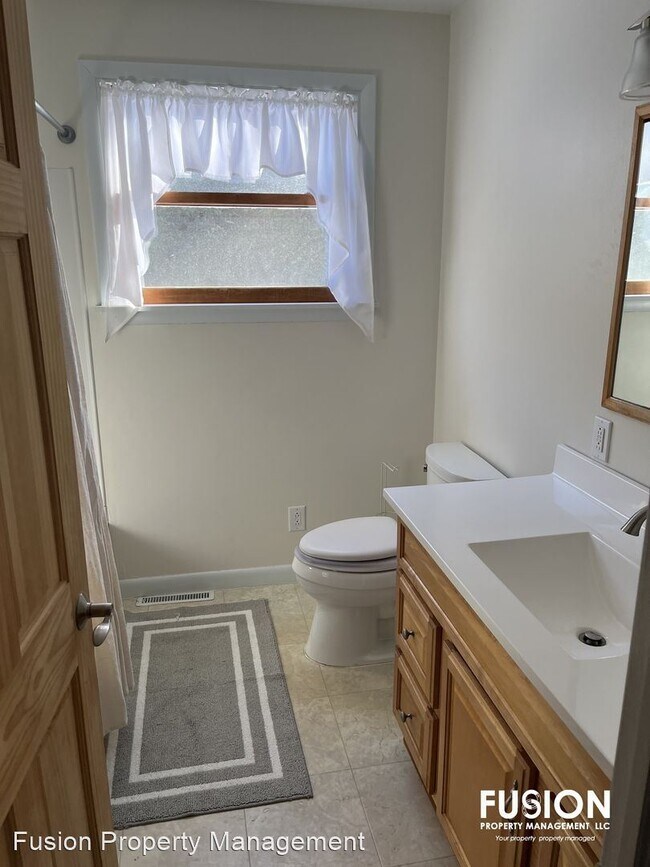 Foto del edificio - 4 br, 2 bath House - 265 Shore Rd