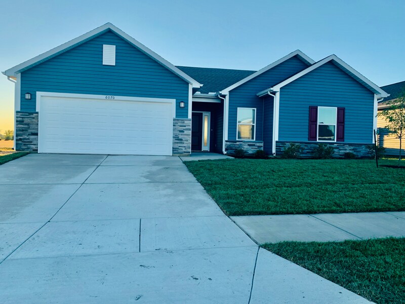 Building Photo - 6070 Shale Crescent Dr