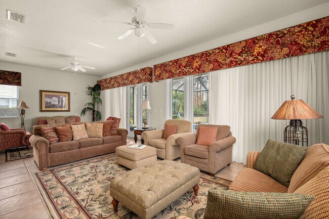 Building Photo - 1419 Fairview Cir