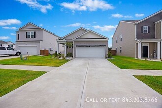 Building Photo - 103 Green Passage Ln