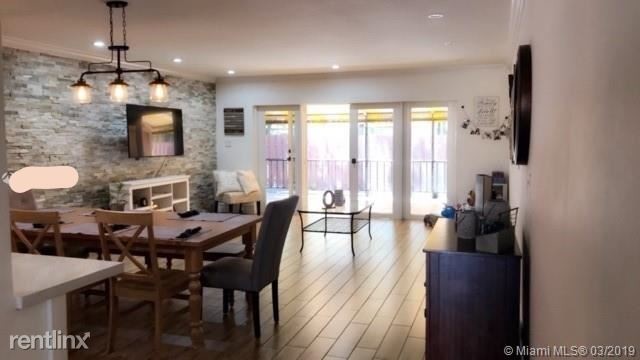 Building Photo - 3 br, 2 bath  - 7136 Ballantrae Ct