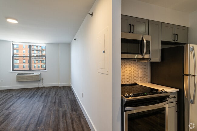 1BR, 1BA - 583SF - Observer Park