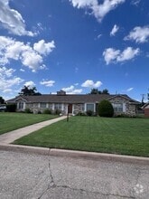 Building Photo - 1301 NE 53rd St