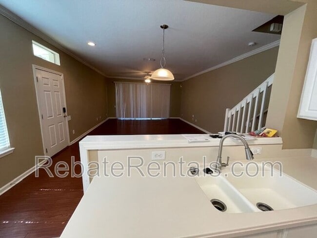 Building Photo - 7532 Scarlet Ibis Ln