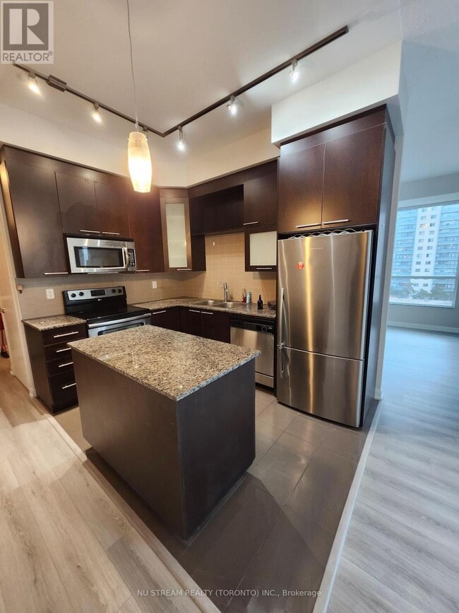 Photo du bâtiment - 500-500 Sherbourne St