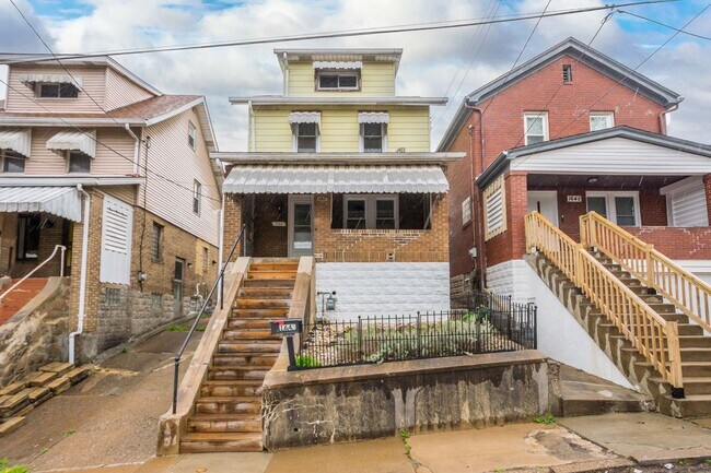 Foto del edificio - DAZZLING 2 BEDROOM HOME IN CARRICK AVAILAB...