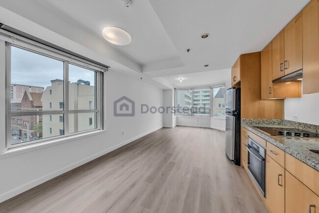 Foto del edificio - 750 Van Ness Ave