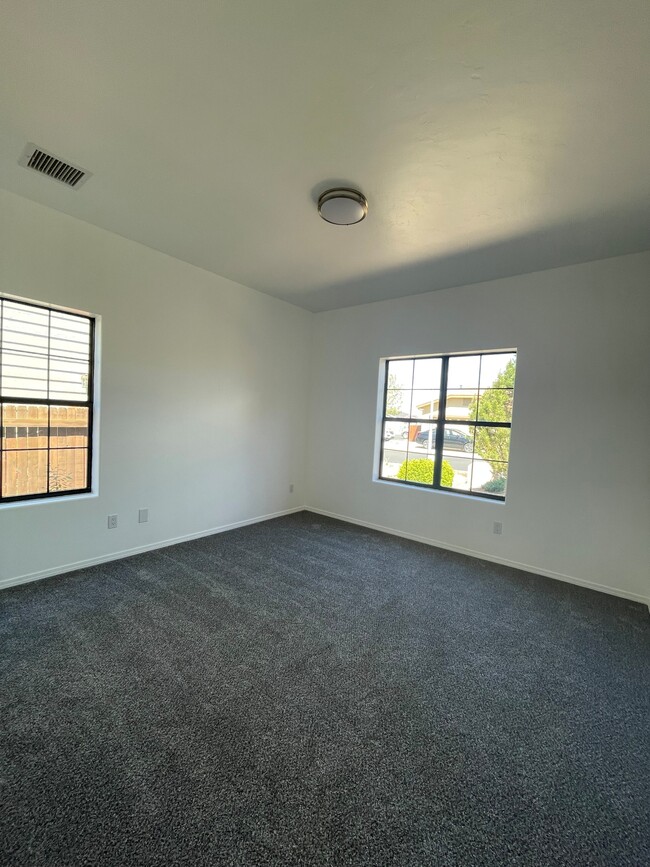 Foto del edificio - 3269 Orchid Way