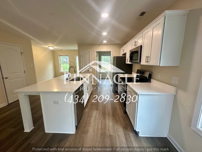 Building Photo - 213 Munford St