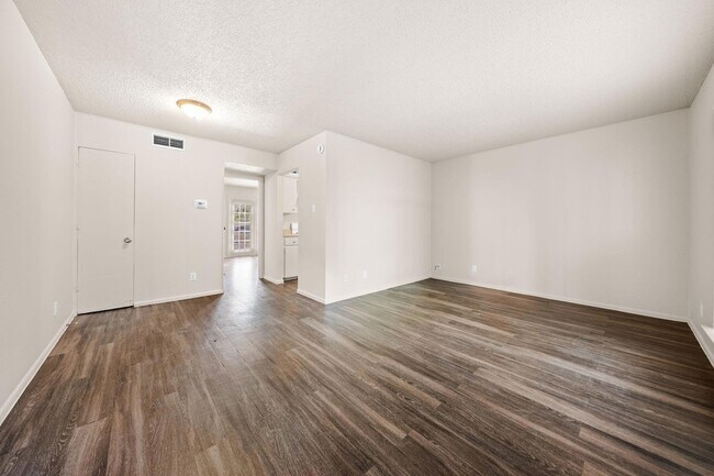 Foto del edificio - 2314 Parker Ln