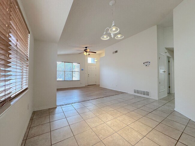 Foto del edificio - 14193 Patriot Point Dr