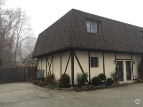 Building Photo - 233 Marywatersford Rd