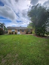 Building Photo - 526 Trend Rd