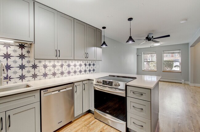 Building Photo - 1606 N Humboldt St