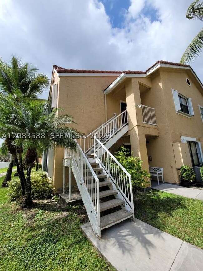 Building Photo - 10581 SW 155th Ct