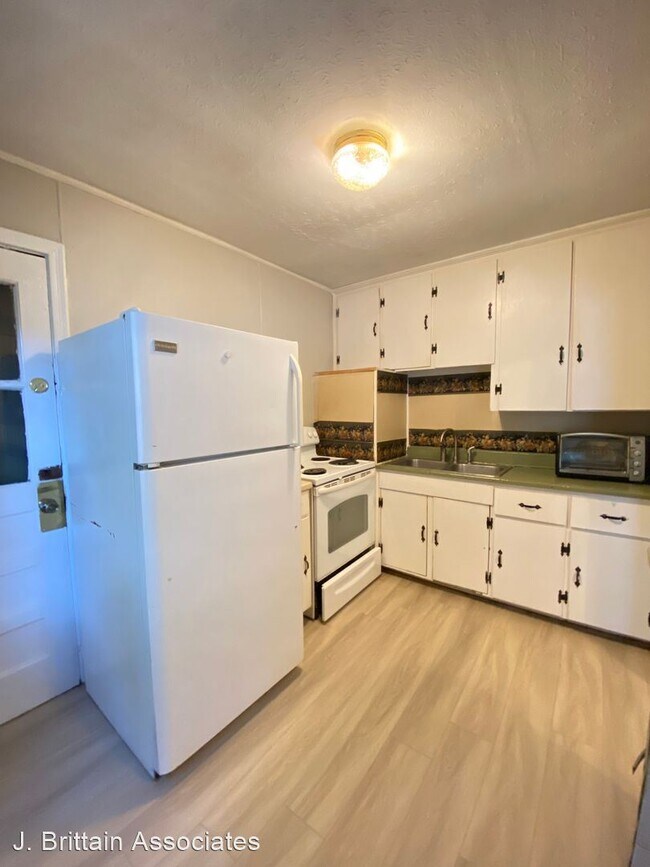 Building Photo - 2 br, 1 bath House - 75 Pelham Heights
