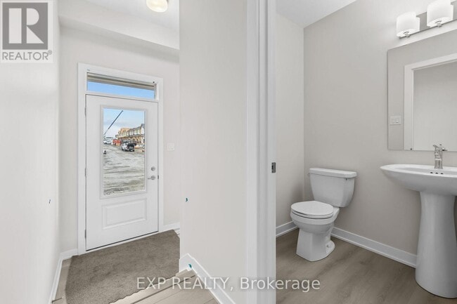 Building Photo - 817 Andesite Ter