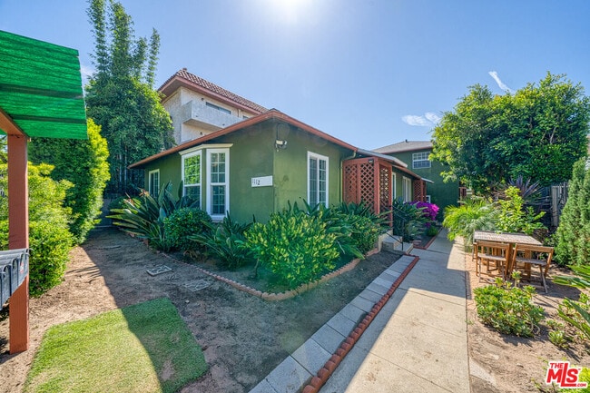 Building Photo - 1112 Ocean Park Blvd