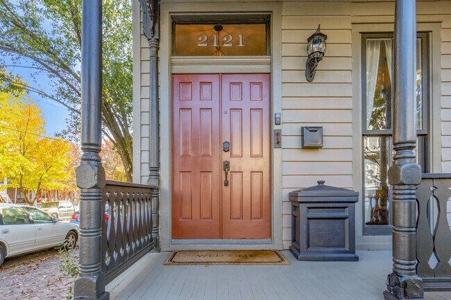 Foto del edificio - Absolutely Stunning 3 Bed 2.5 Bath Home in...