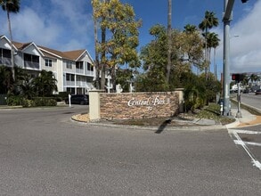 Building Photo - 850 S Tamiami Trl