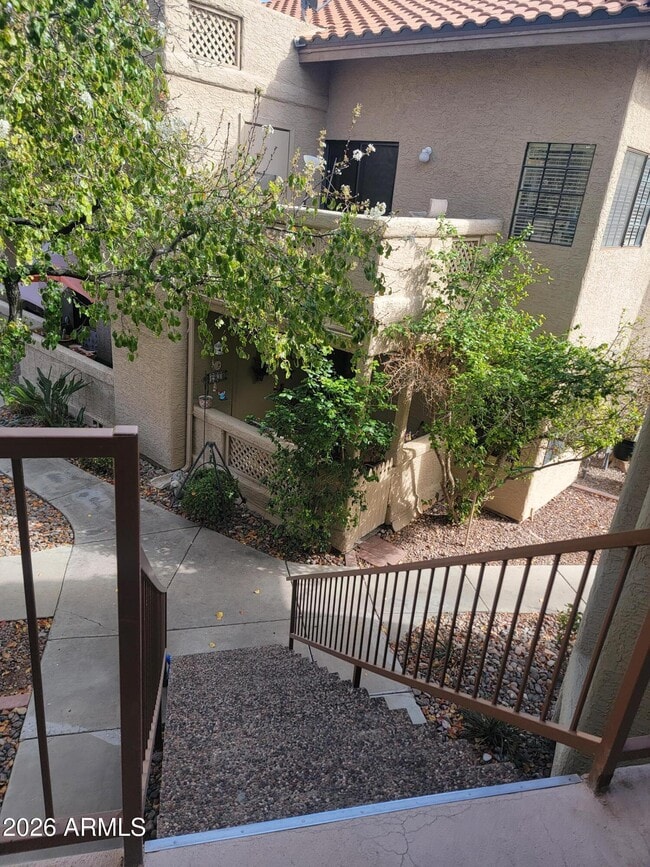 Foto del edificio - 930 N Mesa Dr