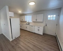 Building Photo - 4641 Otis St