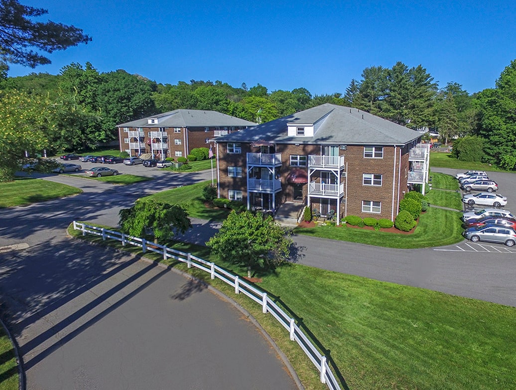 Lonvale Gardens Apartments Amesbury, MA