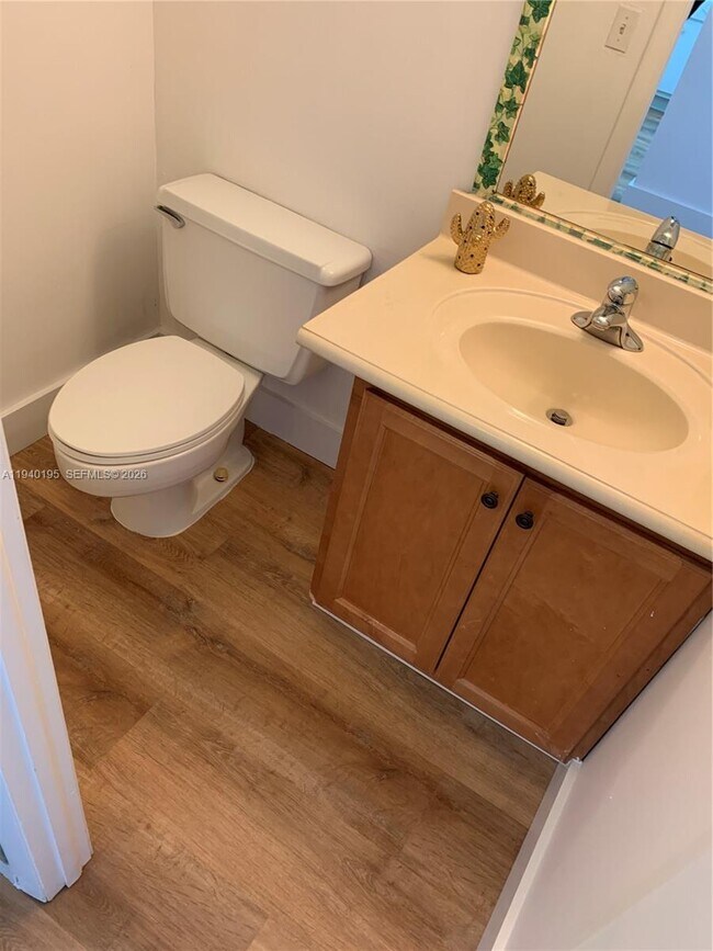 Foto del edificio - 16751 NE 9th Ave