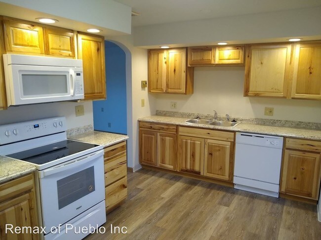 Building Photo - 3 br, 2 bath House - 3924 AZALEA ST.