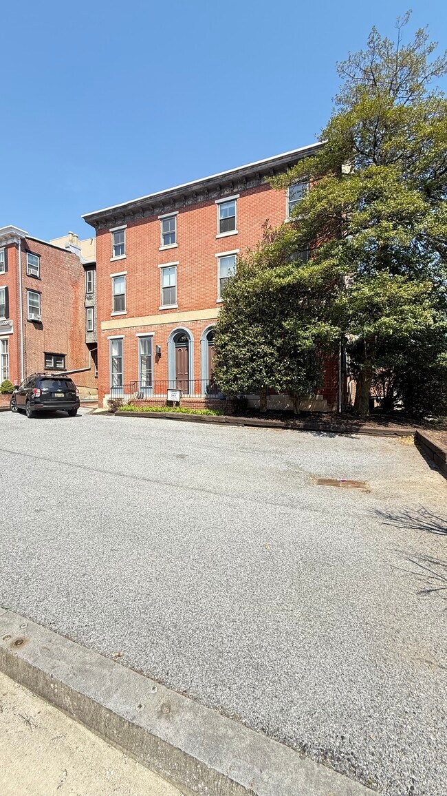 Foto del edificio - 1203 Delaware Ave